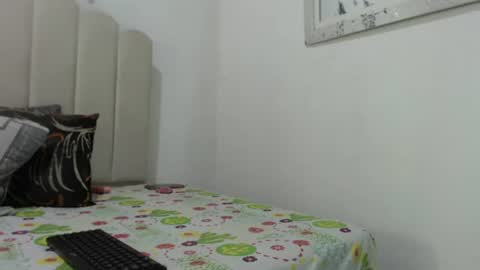 Snapshot of maryannlit chatting on 15, 6, 2026 maryannlit online show from 15, 6, 2026