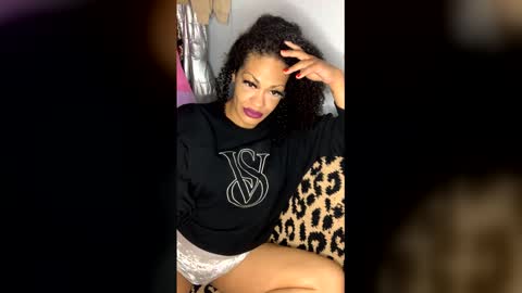 maryjaneubadgirl online show from 29, 5, 2026