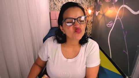 Marylin online show from 12, 3, 2025