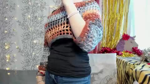 Snapshot of marylou_ chatting on 26, 12, 2024 Mary Lou online show from 26, 12, 2024