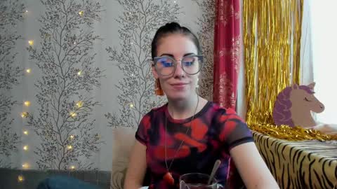 Snapshot of marylou_ chatting on 26, 1, 2025 Mary Lou online show from 26, 1, 2025