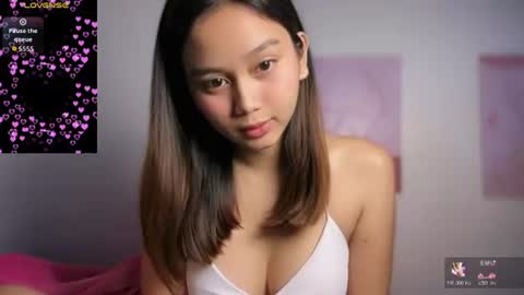 Snapshot of marylovely_19 chatting on 5, 7, 2026 marylovely_19 online show from 5, 7, 2026