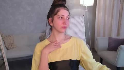 Snapshot of marymillerr chatting on 27, 6, 2026 Mary Miller online show from 27, 6, 2026