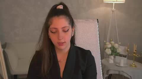 Snapshot of marymillerr chatting on 3, 7, 2026 Mary Miller online show from 3, 7, 2026