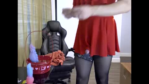 Maryssa Foxx online show from 2, 3, 2025