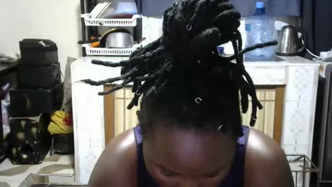 Snapshot of maseratty chatting on 13, 9, 2025 Cate online show from 13, 9, 2025