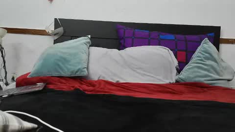 Snapshot of maskbaby2 chatting on 1, 3, 2025 greenhot2 online show from 1, 3, 2025