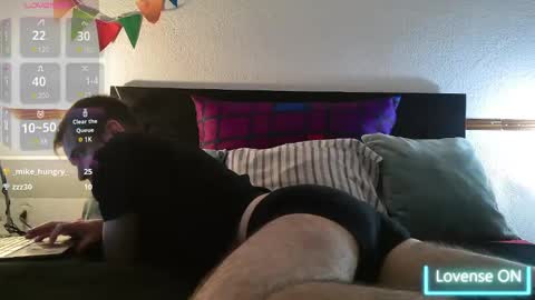 Snapshot of maskbaby2 chatting on 12, 3, 2025 greenhot2 online show from 12, 3, 2025