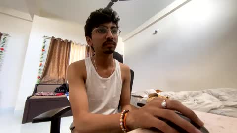 Mask Boy online show from 16, 2, 2025