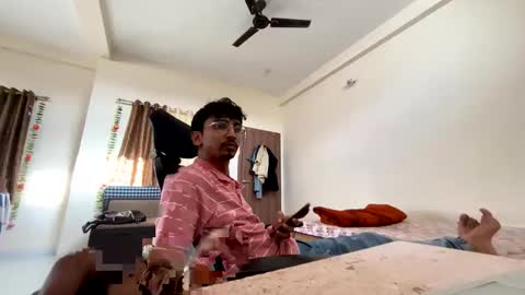 Mask Boy online show from 2, 3, 2025