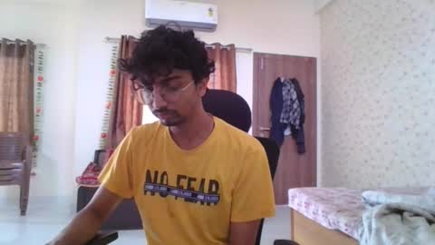 Mask Boy online show from 3, 10, 2025