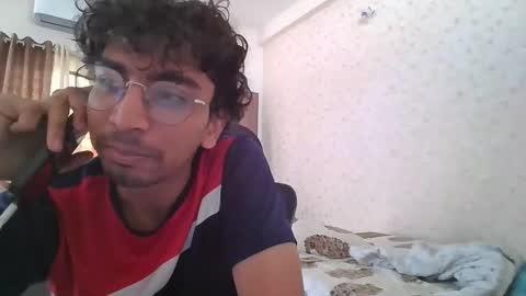 Mask Boy online show from 23, 10, 2025