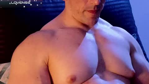 masked_bodybuilder online show from 18, 12, 2024