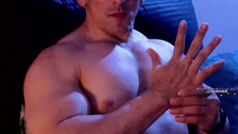 masked_bodybuilder online show from 3, 2, 2025