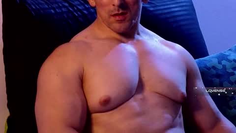 masked_bodybuilder online show from 4, 3, 2025