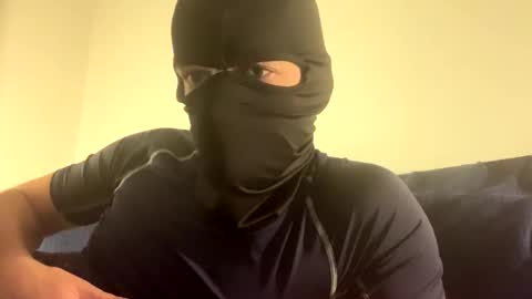 Snapshot of masked_mischief2 chatting on 27, 10, 2025 masked_mischief2 online show from 27, 10, 2025