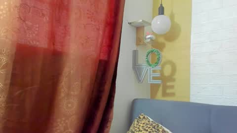 Snapshot of maskedgirl01 chatting on 9, 9, 2025 Scarlet online show from 9, 9, 2025