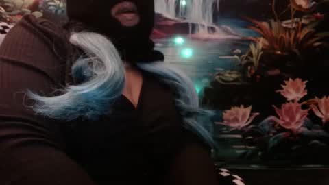 Snapshot of maskedxxxcouple chatting on 4, 12, 2024 MaskedxXxCouple online show from 4, 12, 2024