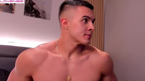 Mason Bennet online show from 19, 9, 2025