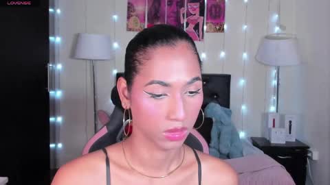 massielhot online show from 10, 4, 2026