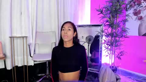 Snapshot of massielhot chatting on 20, 5, 2026 massielhot online show from 20, 5, 2026
