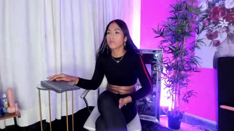 Snapshot of massielhot chatting on 21, 5, 2026 massielhot online show from 21, 5, 2026