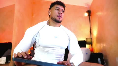 massimowalton2 online show from 24, 5, 2026