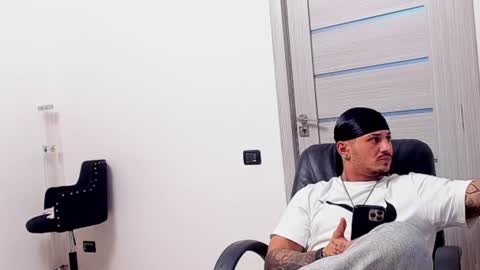 masterchris12 online show from 4, 12, 2024