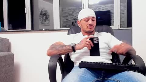 masterchris12 online show from 11, 12, 2024