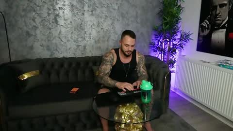 masterkingmuscle online show from 2, 4, 2026