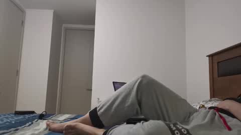 Snapshot of masterr32 chatting on 4, 12, 2025 masterr32 online show from 4, 12, 2025