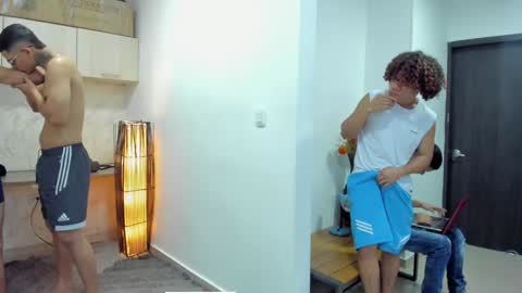 Team Cris Darwin- Fernando- Stiven- David online show from 26, 1, 2025