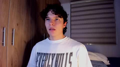 Snapshot of mastrangelo_x chatting on 4, 3, 2026 mastrangelo_x online show from 4, 3, 2026