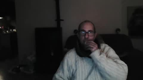 mat11efou online show from 20, 1, 2025