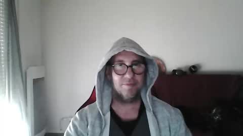 mat11efou online show from 17, 5, 2026