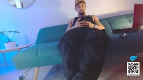 Snapshot of mathew444 chatting on 27, 10, 2025 STRURIBE ON INSTAGRAM online show from 27, 10, 2025