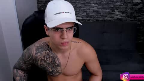 Snapshot of mathew_wolf4 chatting on 13, 2, 2025 Mathew Independent model online show from 13, 2, 2025