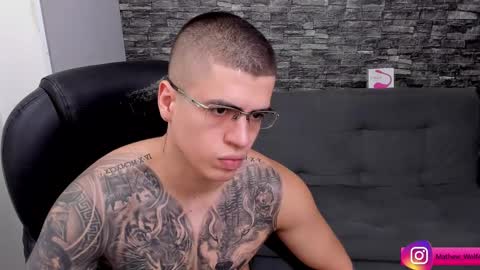 Snapshot of mathew_wolf4 chatting on 25, 9, 2025 Mathew Independent model online show from 25, 9, 2025