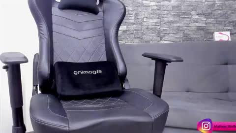 Snapshot of mathew_wolf4 chatting on 7, 10, 2025 Mathew Independent model online show from 7, 10, 2025