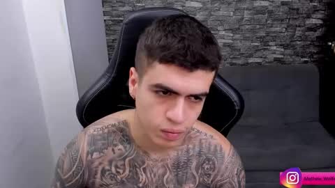 Snapshot of mathew_wolf4 chatting on 26, 11, 2025 Mathew Independent model online show from 26, 11, 2025