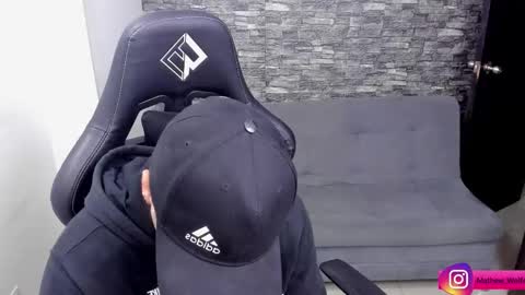 Snapshot of mathew_wolf4 chatting on 5, 1, 2026 Mathew Independent model online show from 5, 1, 2026