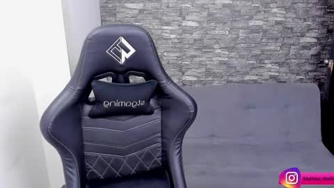 Snapshot of mathew_wolf4 chatting on 12, 1, 2026 Mathew Independent model online show from 12, 1, 2026