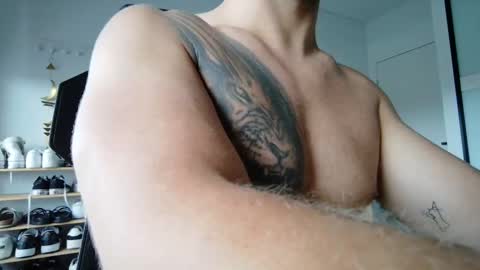 Snapshot of matt89aus chatting on 21, 12, 2024 MRD online show from 21, 12, 2024