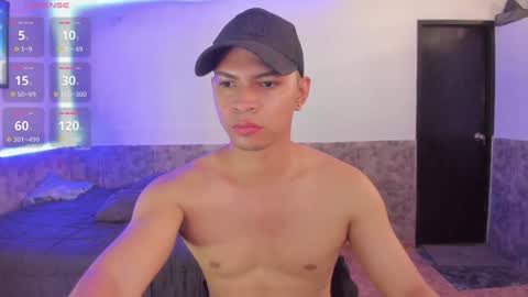 Matt Coom Independent model online show from 20, 12, 2024