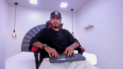 Snapshot of matthewcullenn chatting on 5, 2, 2026 Matthew online show from 5, 2, 2026