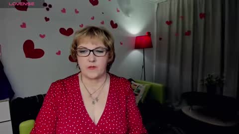 Snapshot of mature_blonde7 chatting on 1, 2, 2025 Lana online show from 1, 2, 2025