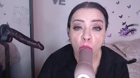 Mature liaa online show from 17, 3, 2026