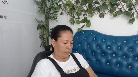 Snapshot of mature_martina_ chatting on 7, 2, 2026 Martina online show from 7, 2, 2026