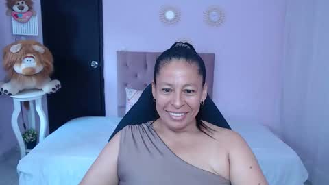 Snapshot of mature_martina_ chatting on 2, 3, 2026 Martina online show from 2, 3, 2026