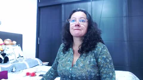 Sonia online show from 9, 9, 2025